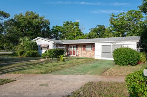 2361 Kimberly Dr, DELTONA, FL, 32738-3118 | Card Image