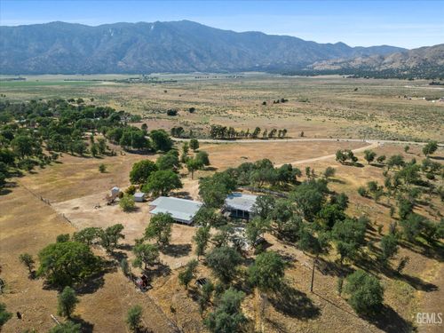 20830 Walker Basin Rd, Caliente, CA, 93518-3108 | Card Image