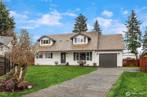 12905 Se 158th Pl, Renton, WA, 98058-4723 | Card Image