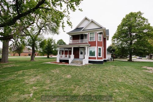 1002 A St, Aurora, NE, 68818-2909 | Card Image
