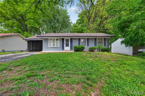 1927 Hudson Rd, Saint Louis, MO, 63136-3317 | Card Image