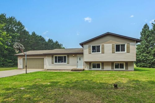 16112 Kettle River Blvd Ne, Forest Lake, MN, 55025-9439 | Card Image