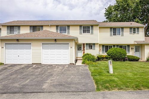 31 Arbor Ct, Fairport, NY, 14450-1652 | Card Image