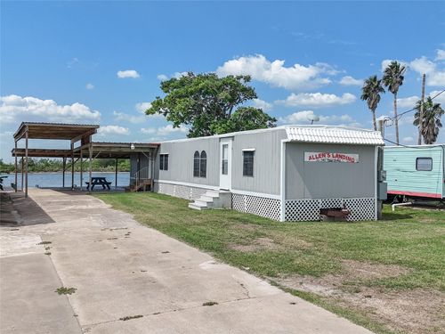 142 Fm 2031 Beach Rd, Matagorda, TX, 77457 | Card Image