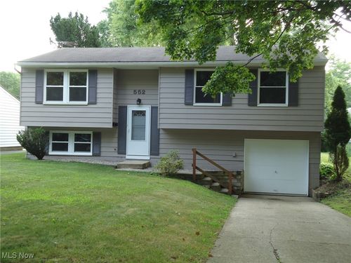 552 Suzanne Dr, Kent, OH, 44240-1936 | Card Image