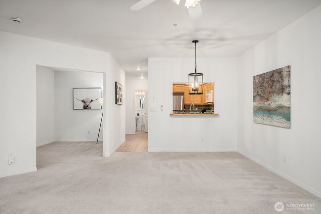 APT-106 - 12439 Ne Totem Lake Way, Condo with 1 bedrooms, 2 bathrooms and 2 parking in Kirkland WA | Image 9