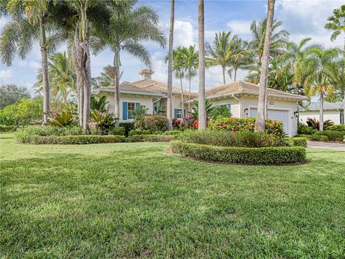 6525 Caicos Ct, Vero Beach, FL, 32967-7586 | Card Image
