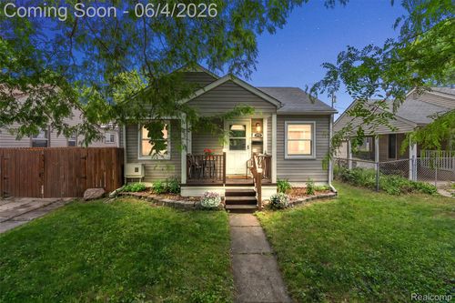 1831 Moorhouse St, Ferndale, MI, 48220-1193 | Card Image