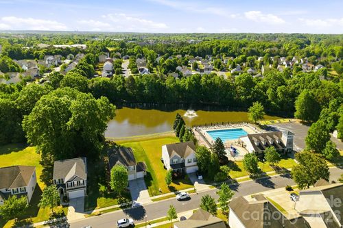14227 Lake Crossing Dr, Charlotte, NC, 28278-7651 | Card Image