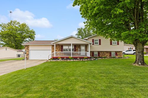 134 Greenbrier Rd, Sunbury, OH, 43074-9461 | Card Image