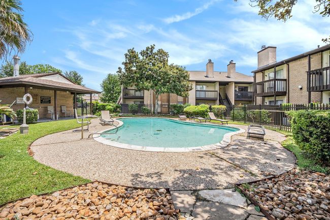 424 - 1500 Bay Area Blvd, House attached with 2 bedrooms, 2 bathrooms and null parking in Houston TX | Image 18