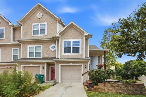 13744 Grove Ave, Bonner Springs, KS, 66012-9600 | Card Image