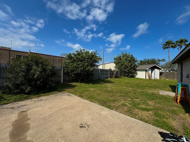 410 Old Stadium Dr, House other with 5 bedrooms, 2 bathrooms and null parking in Port Isabel TX | Image 20