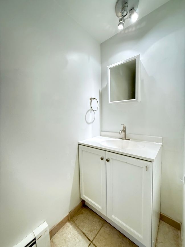 APT-17 - 153 Gregory St, Condo with 2 bedrooms, 2 bathrooms and 2 parking in Aurora IL | Image 10