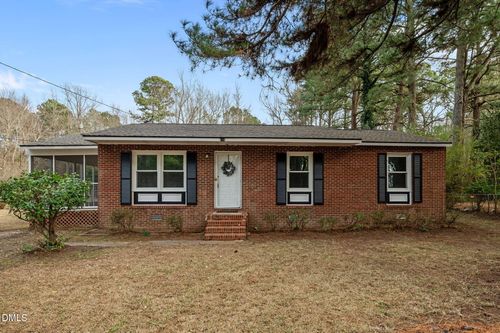110 Moore Rd, Greenville, NC, 27834-6562 | Card Image