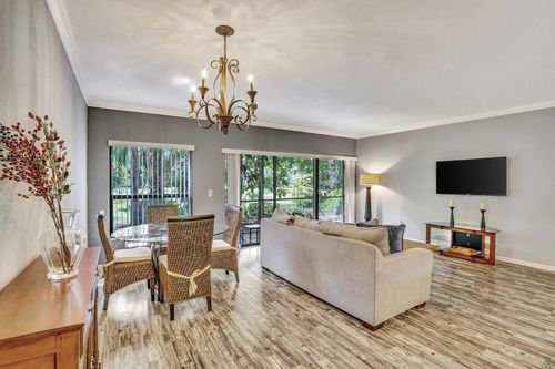 424-11863 Wimbledon Cir, Wellington, FL, 33414-6037 | Card Image