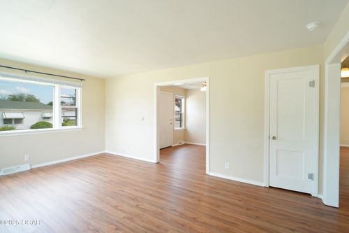 3001 S Pearl Ave, Joplin, MO, 64804-2561 | Card Image