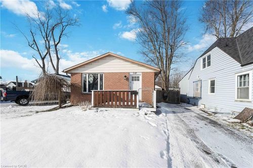 549 Lakeview Rd, Fort Erie, ON, L2A4W5 | Card Image