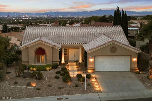 2728 Faiss Dr, Las Vegas, NV, 89134-7104 | Card Image