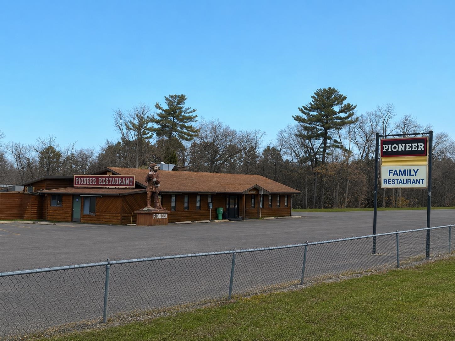 244 N Pioneer Park Rd, Westfield, WI 53964