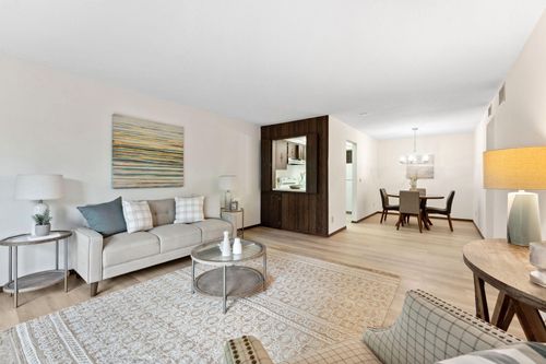 apt-219-4120 Parklawn Ave, Edina, MN, 55435-4690 | Card Image