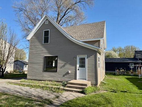 515 E Spring St, Redwood Falls, MN, 56283-1107 | Card Image
