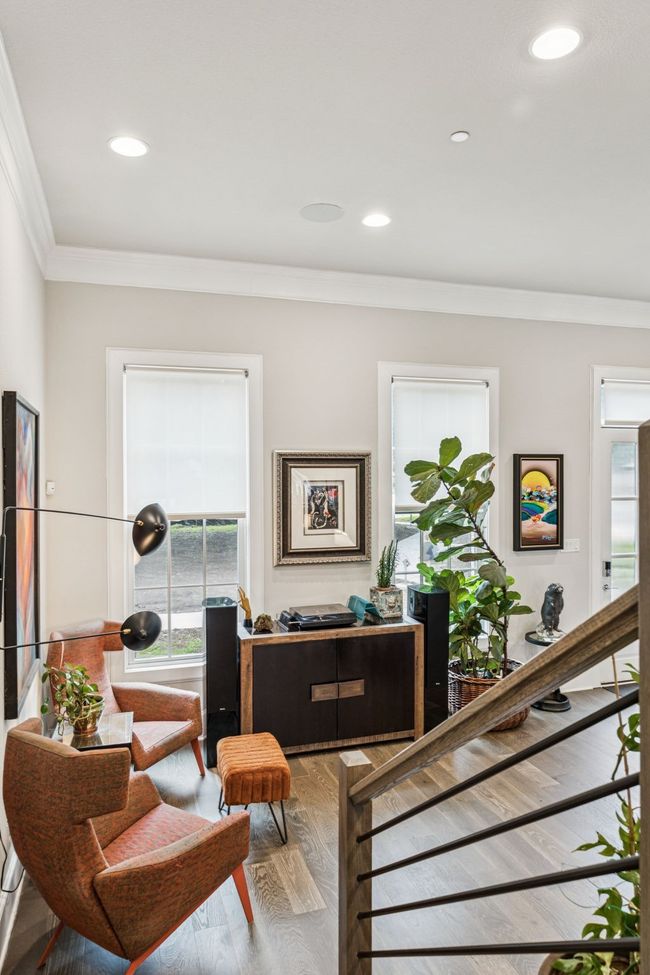 14932 Oak St, Townhouse with 3 bedrooms, 4 bathrooms and null parking in Addison TX | Image 17
