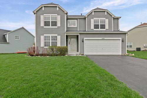 1658 Centennial Dr, Antioch, IL, 60002-6228 | Card Image