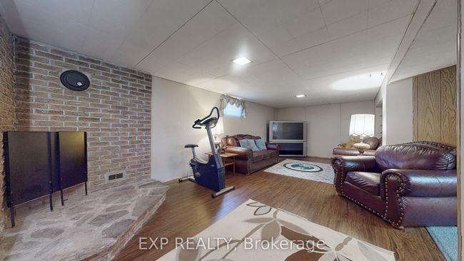 769 Olive Ave, House other with 4 bedrooms, 1 bathrooms and 4 parking in Oshawa ON | Image 26