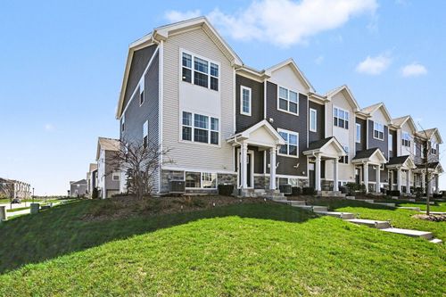 854 Briar Glen Court, Hampshire, IL, 60140 | Card Image