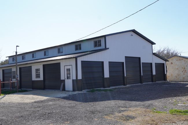 203 E Kerr St, Home with 0 bedrooms, 0 bathrooms and null parking in Rocksprings TX | Image 15