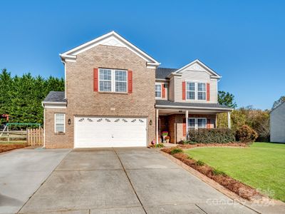 124 Kendrick Farm Drive, House other with 4 bedrooms, 2 bathrooms and null parking in Mount Holly NC | Image 2