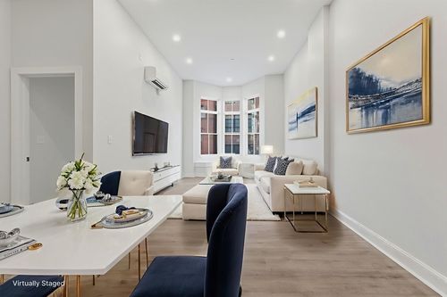 202-19-25 Essex St, Haverhill, MA, 01832-5610 | Card Image