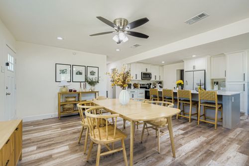 1601 Rindie St, Irving, TX, 75060-5831 | Card Image