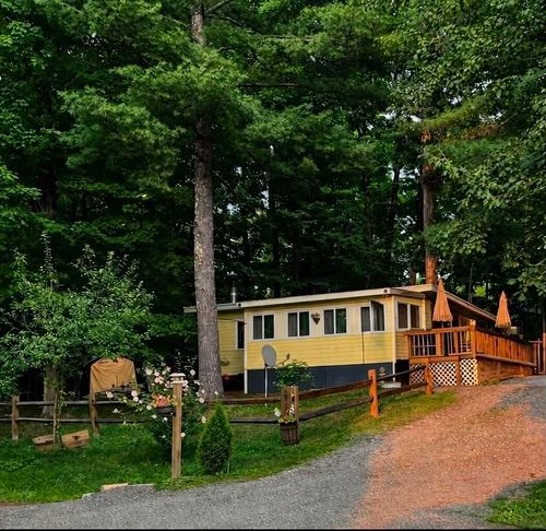 124 Sharon Dr, Fair Haven, VT, 05743-9640 | Card Image