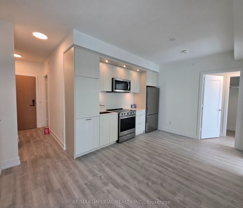 2110-60 Central Park Parkway, Etobicoke, ON, M9A3K1 | Card Image