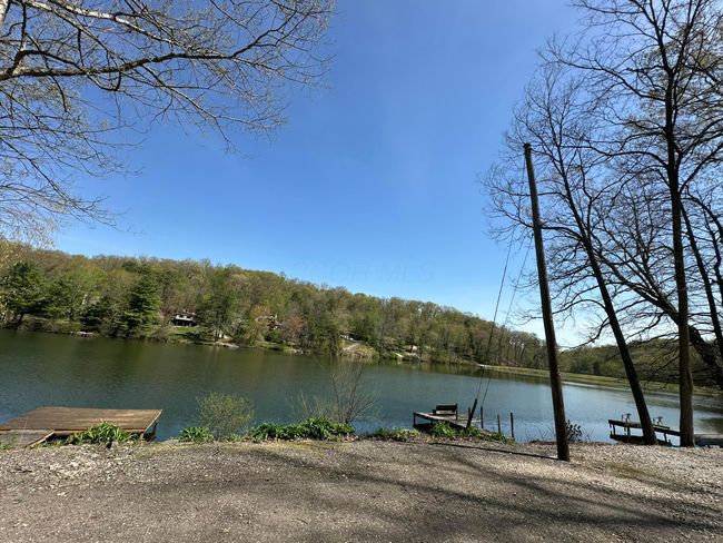 Around the lake! | Image 23