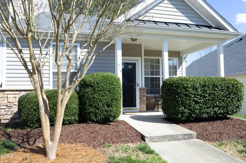 914 Cinnamon Dr, Durham, NC, 27713-8235 | Card Image