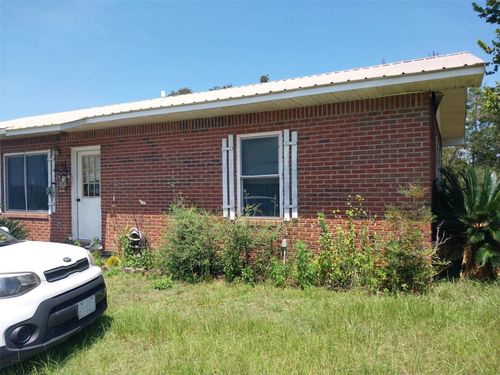 512 Pike Pond Rd, Chipley, FL, 32428-4523 | Card Image