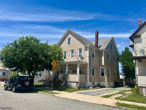 105 Berry St, Dover, NJ, 07801-3656 | Card Image
