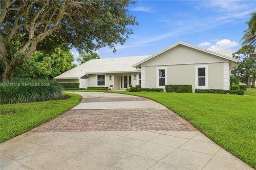 444 Glenbrook Dr, Atlantis, FL, 33462-1018 | Card Image