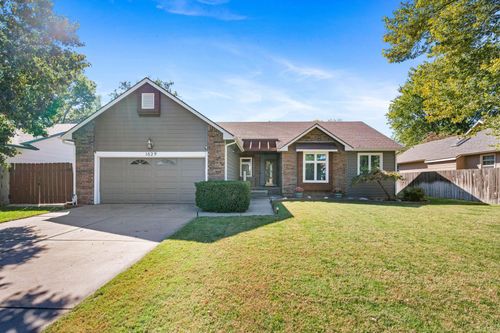 1829 N Tony Ln, Wichita, KS, 67212-1579 | Card Image