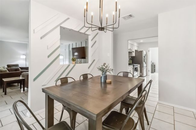 11204 Applewood Dr, House other with 4 bedrooms, 2 bathrooms and 4 parking in Austin TX | Image 7