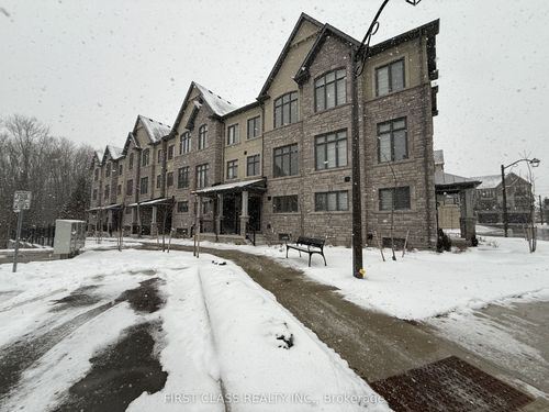 28 Gardeners Lane, Markham, ON, L6C3L5 | Card Image