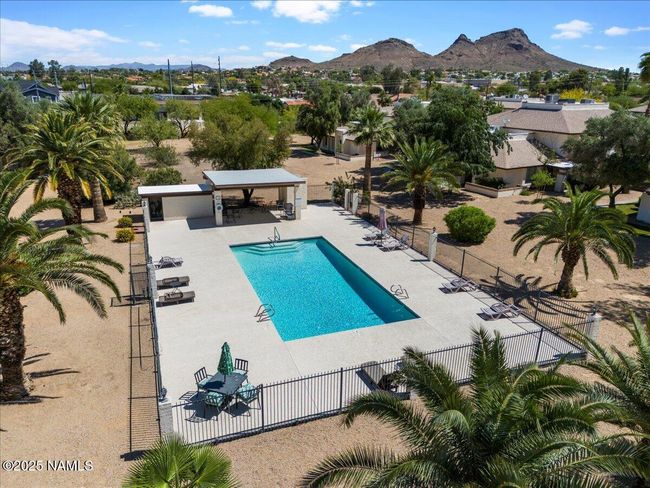 811 E Eugie Ave, Townhouse with 2 bedrooms, 2 bathrooms and null parking in Phoenix AZ | Image 21