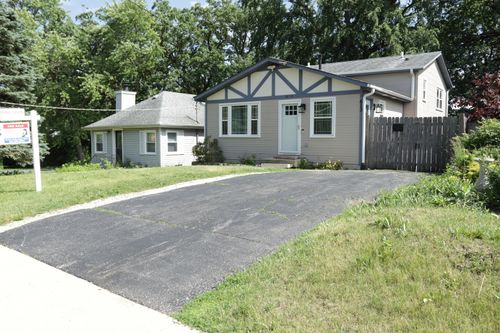 613 Oakwood Dr, Round Lake Beach, IL, 60073-1739 | Card Image