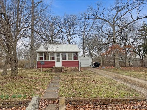 567 N Lakeshore Dr, Bismarck, MO, 63624-4204 | Card Image