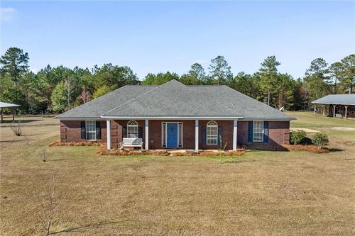 8775 Dovetail Ln W, Wilmer, AL, 36587-6438 | Card Image