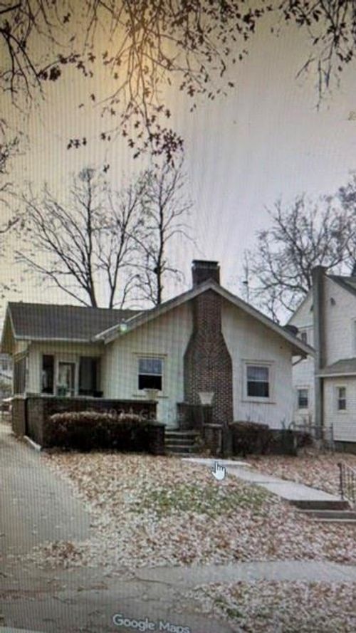 3239 E 29th St, Kansas City, MO, 64128-1205 | Card Image