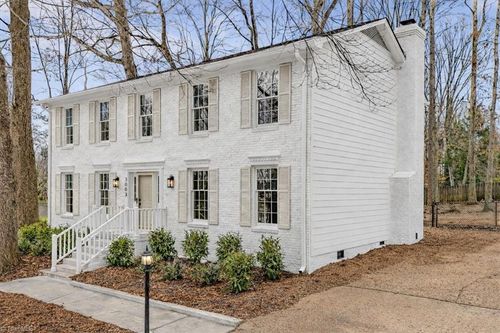 3003 Edgewater Dr, Greensboro, NC, 27403-1061 | Card Image